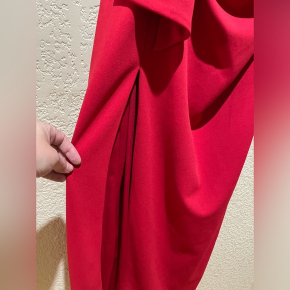 NWT Xscape Ruched Slit Evening Dress Gown in Red Size 10 - Picture 5 of 9